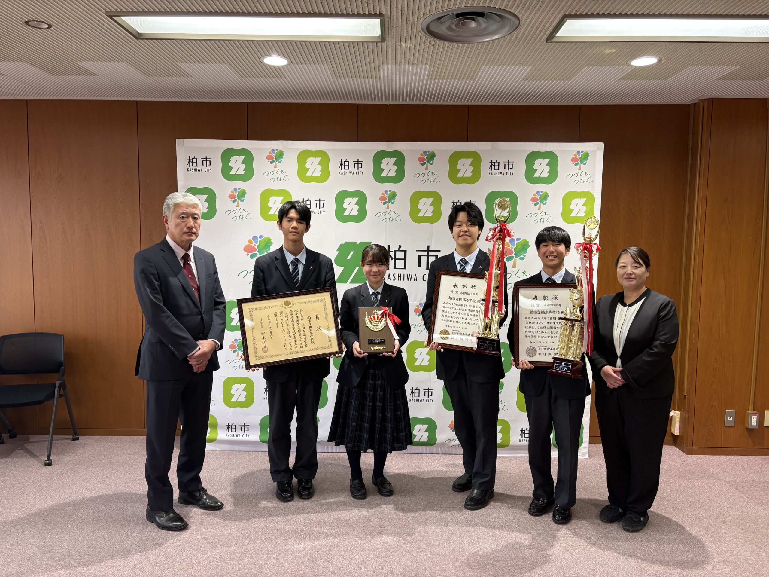 【吹奏楽部】　教育奨励賞受賞および市長訪問のご報告